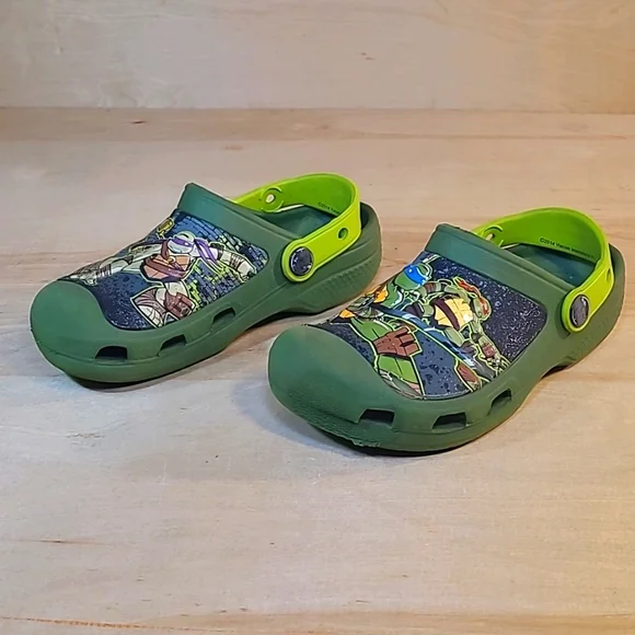 Crocs TMNT Kids Green and Yellow Clog Shoes - Picture 4 of 11